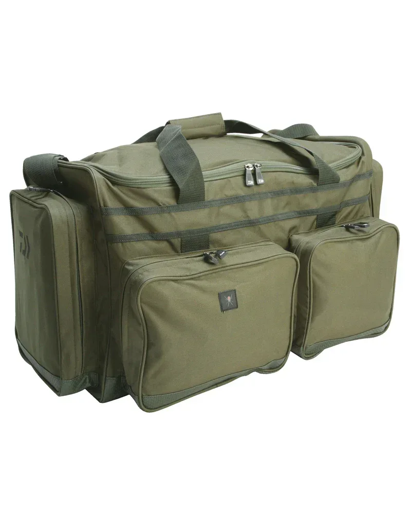 Daiwa Black Widow Carryall betesväska