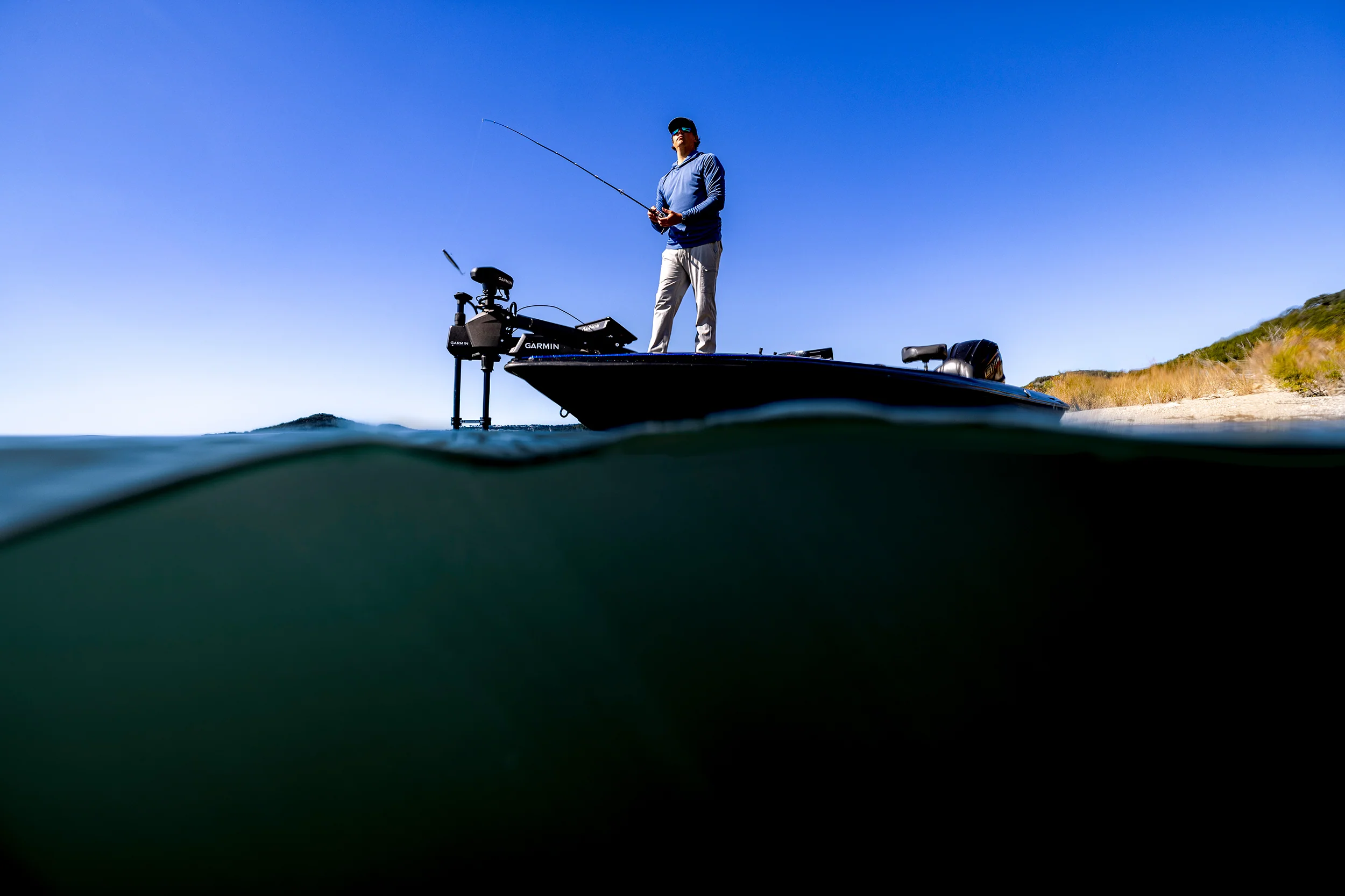 Garmin Spy Pole 49" motoriserat givarfäste - Image 15
