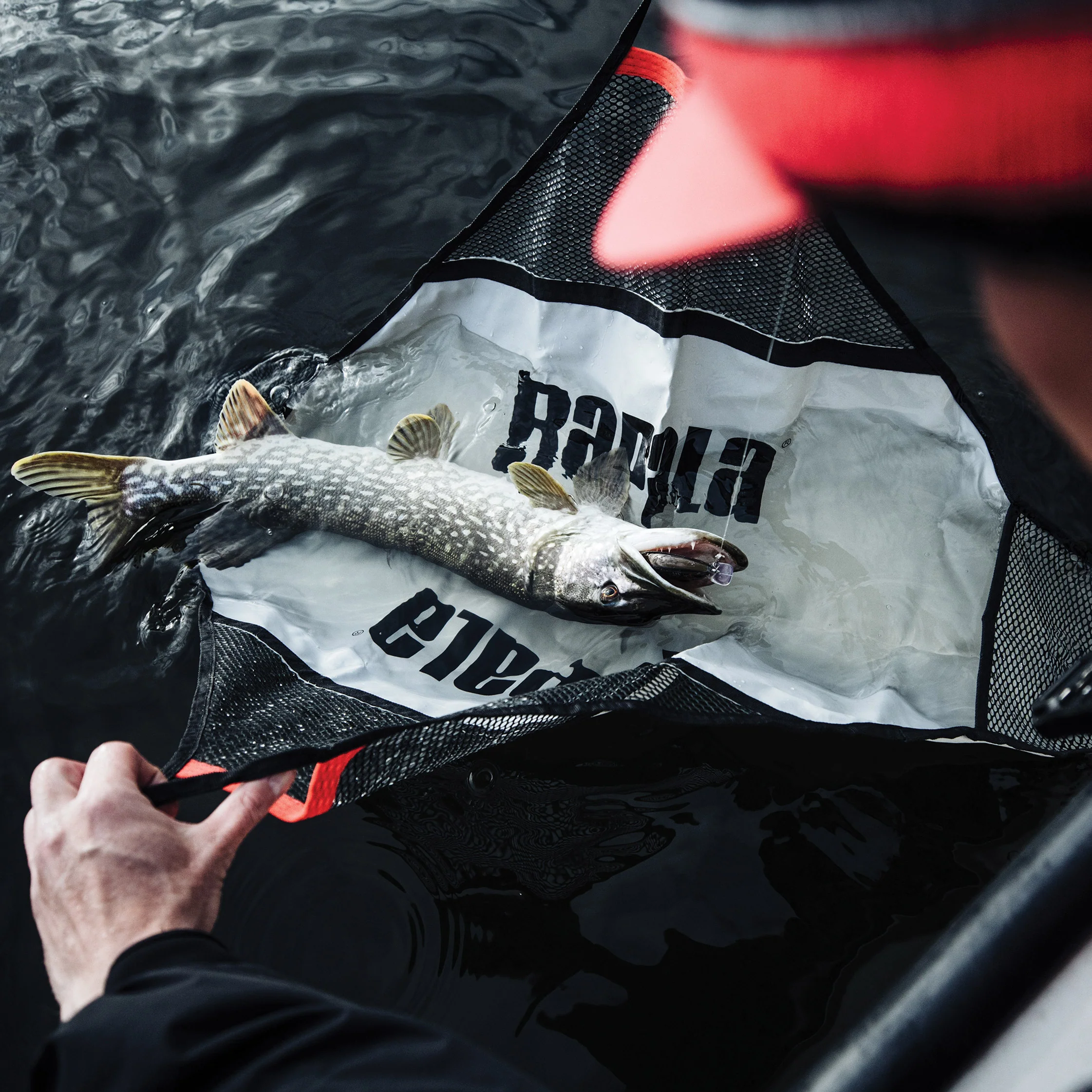 Rapala Weight & Release Mat vägningssäck - Image 4